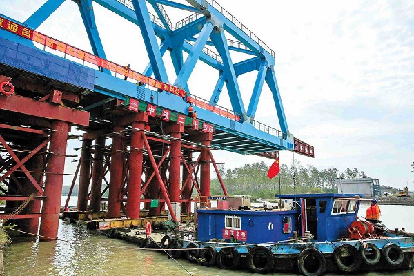 Zhejiang's urban railway gathers speed