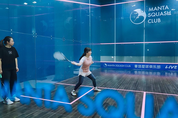 China's first all-glass-wall squash stadium built in Hangzhou