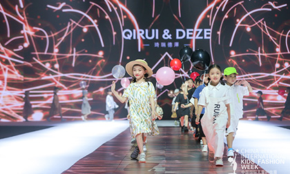 Hangzhou holds international kids fashion week