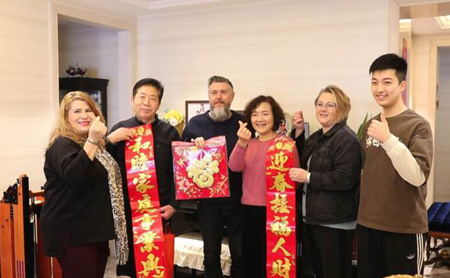 Expats celebrate Spring Festival with Hangzhou residents