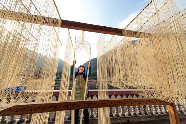 Hangzhou promotes handmade dried noodles to develop agricultural, rural tourism industries