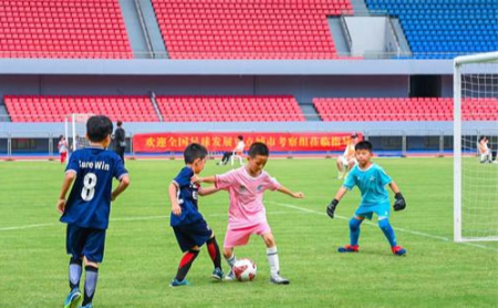 Youth soccer teams compete in Hangzhou