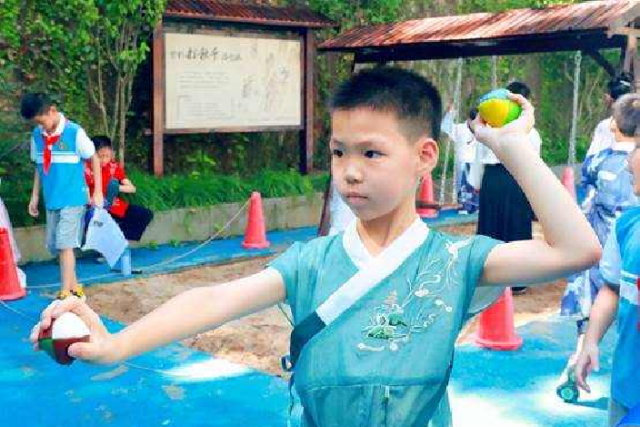 School welcomes Asian Games with ancient games