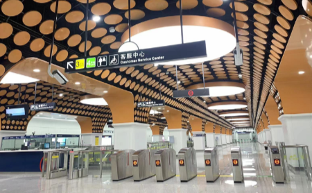 Hangzhou extends metro operation hours for holiday