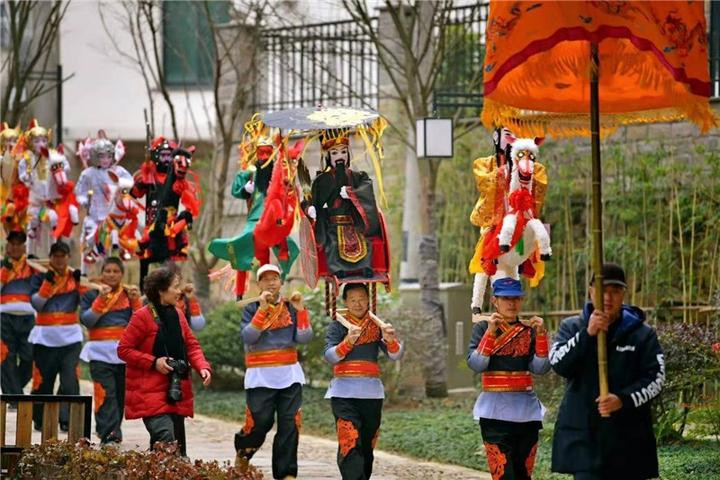 hangzhou paper figurin.jpg