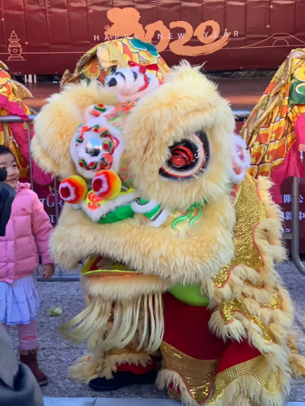 lion dance Nottingham.png