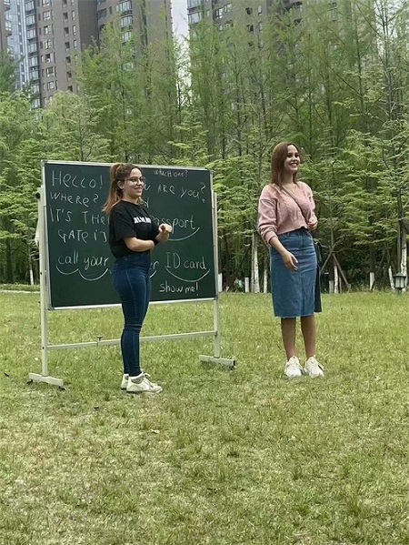 全民学英语2.png