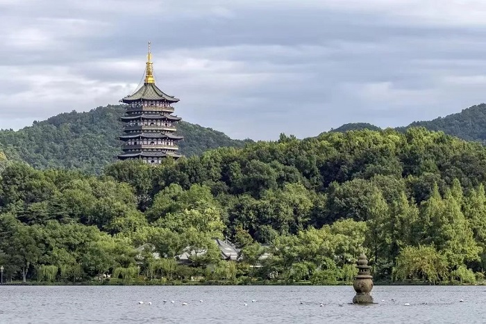 Hangzhou to host first national women's half marathon around West Lake