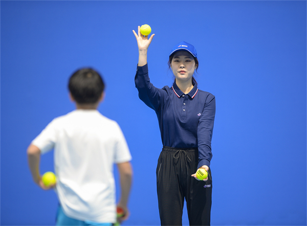 College students to serve as ball boys for tennis competition