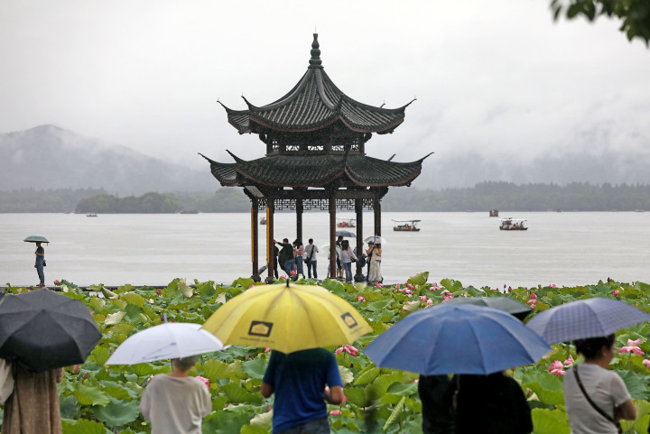 雨西湖2.jpeg