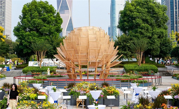 Hangzhou unveils Asian flower theme park