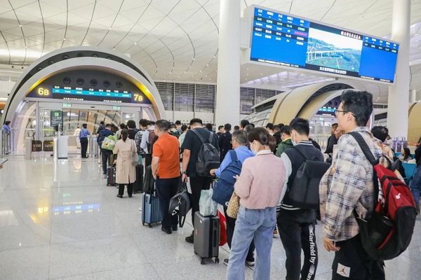Beijing-Hangzhou high-speed rail connection reduces travel time to 4.5h