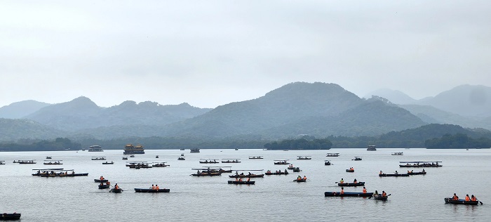 Hangzhou tourism surges to record high during May Day holiday