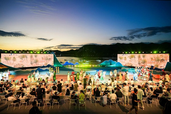 First Tonglu river delicacies festival held