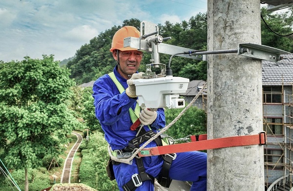 Smart inspection devices enhance power supply in mountainous areas
