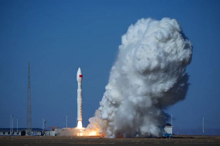 Hangzhou high-tech company assists in Oman's first satellite launch