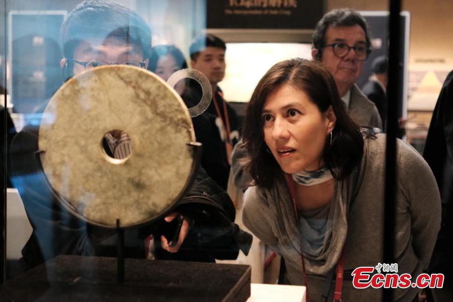 International archaeologists visit Liangzhu ruins