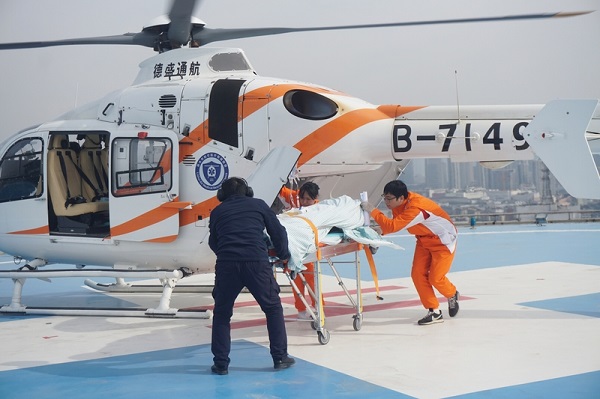 Helicopter transfers severely burned patient for emergency treatment