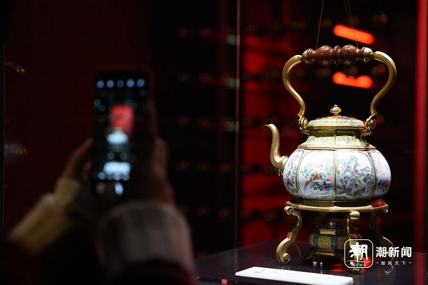Exhibition bridges past, present with Chinese tea culture