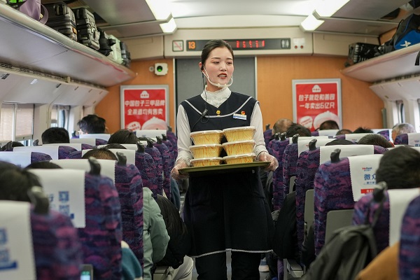 19 new high-speed rail meals spice up Spring Festival travel