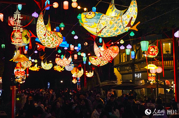 Festivities mark Lantern Festival in Hangzhou