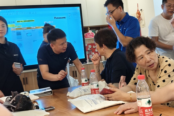 杭州两会2.jpg