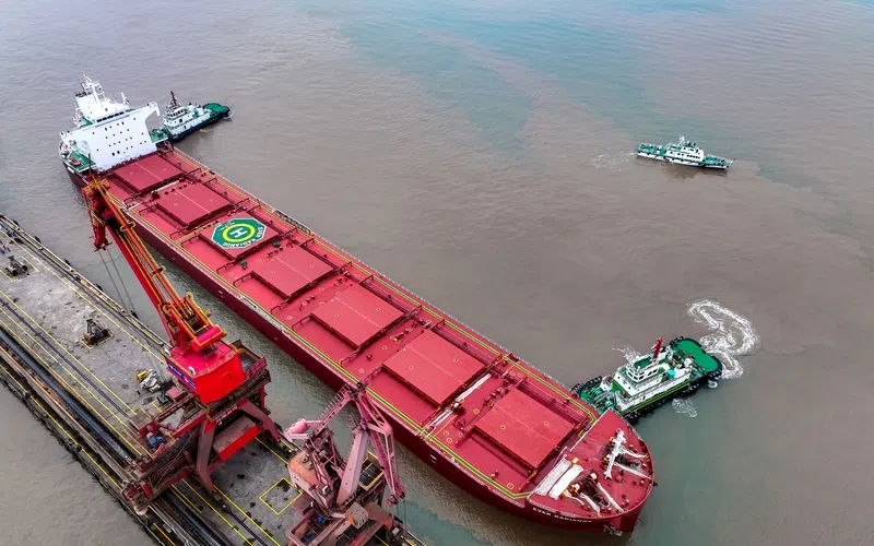 Zhejiang's foreign trade rises 6.6% in Jan-April