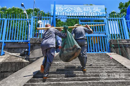 Qiantang River fishing season starts