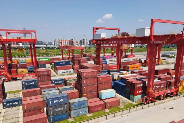 Hangzhou inland ports see surge in container throughput