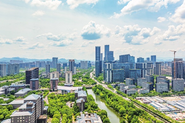 Hangzhou's GDP tops $157b in H1, up 5.5 percent year-on-year
