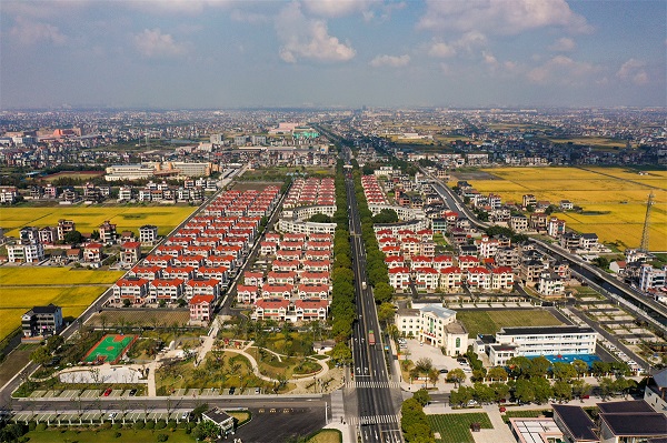 Photovoltaics generate revenue, modern living in humble Zhejiang village