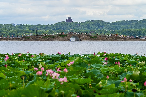 Hangzhou: The 'heavenly city' that bridges past and present
