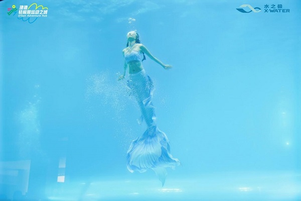 East China's deepest 42-meter diving pool opens in Jiande city