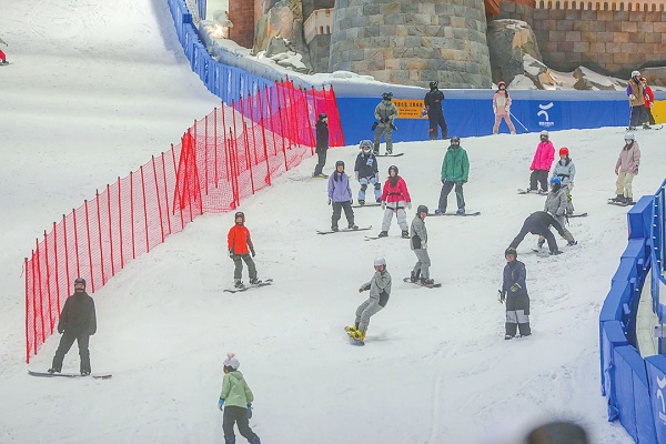 Indoor and outdoor slopes fuel China's year-round ski surge