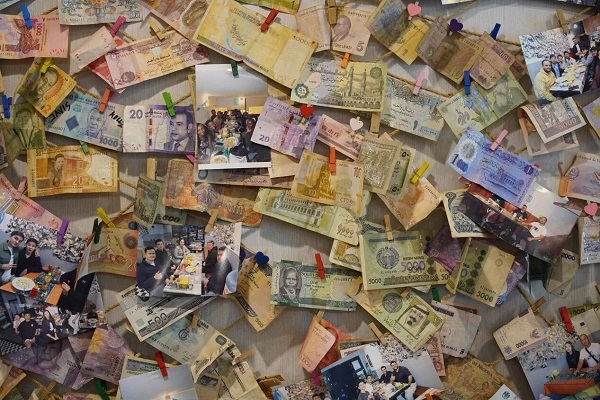 Small hilltop eatery becomes a home for international students in Hangzhou