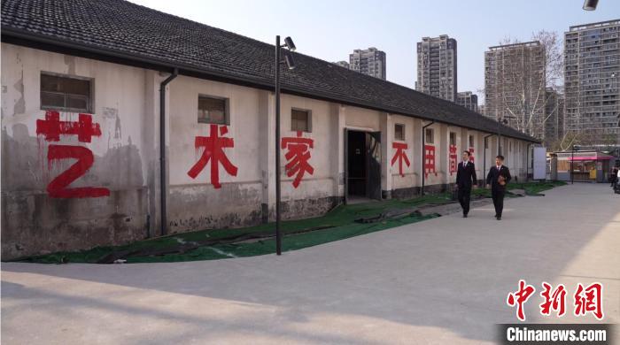 Altes Kornhaus am Großen Kanal in Hangzhou wird Touristenattraktion