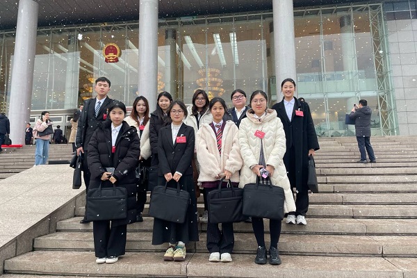 Hangzhou listens to youth voices at CPPCC annual session