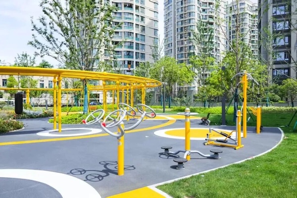 Lawmakers propose practical solutions for urban green spaces, safety, elderly care