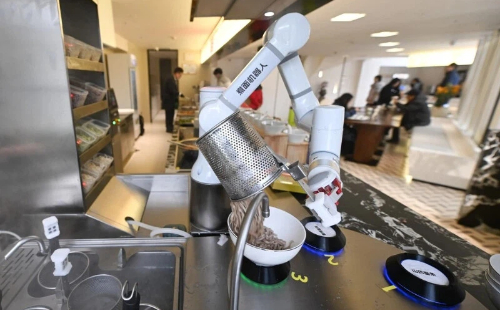 Zhejiang to advance AI terminal industry