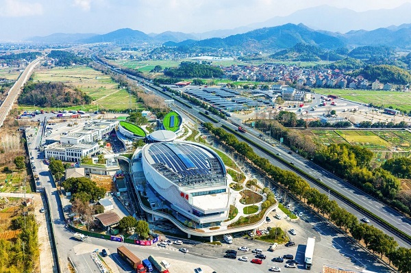 Hangzhou's futuristic supercharging hub becomes Spring Festival travel hit