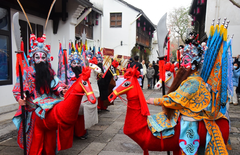 Hangzhou welcomes Chinese New Year with vibrant cultural performances