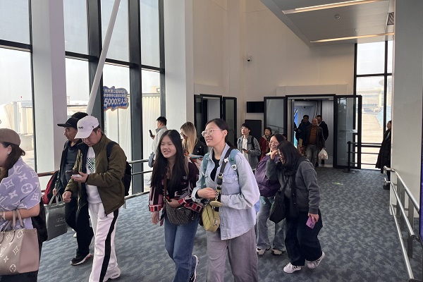 Emirates resumes daily Dubai-Hangzhou flights