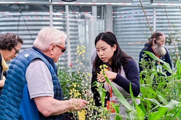 UK academicians visit Hangzhou's rural innovation hub