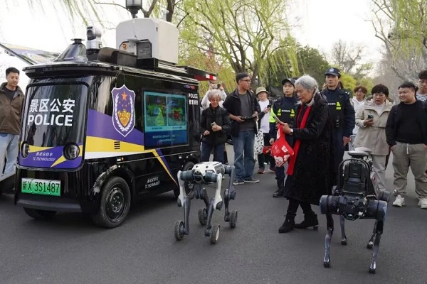 Hangzhou deploys first AI-powered patrol unit at West Lake