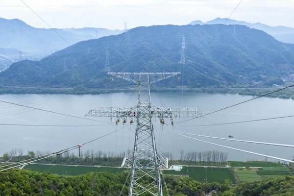 State Grid completes Fuchun River-crossing stringing operation