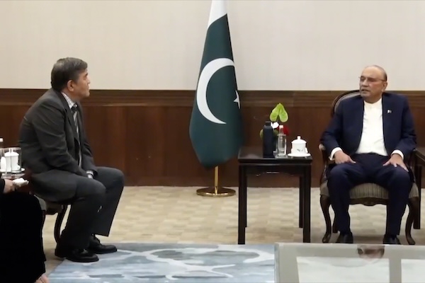 Pakistani president in Hainan for cooperation in alternative energy