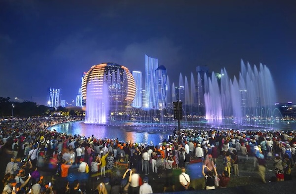 Hangzhou enters spring-summer night mode with new lighting schedule