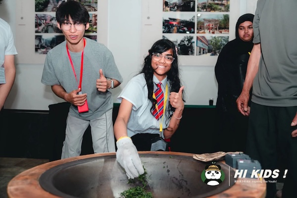 Chinese, British students explore tea culture in Hangzhou