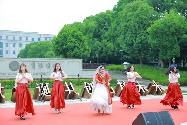 Intl students bring global cultures to life at Hangzhou campus