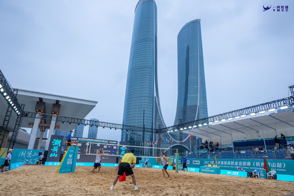 Hangzhou hosts beach volleyball tour under iconic city skyline